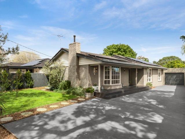 Stylish Beachside Living, No Through Road Tranquillity