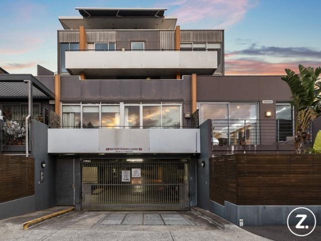 Stylish Beachside Sanctuary with Dual Outdoor Living in the Heart of St Kilda