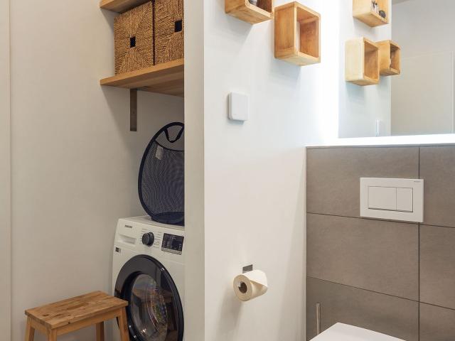 Stylish Berlin Mitte Apartment | Workspace for Two & Private Balcony, Berlin Amsterdam Apartments for Rent