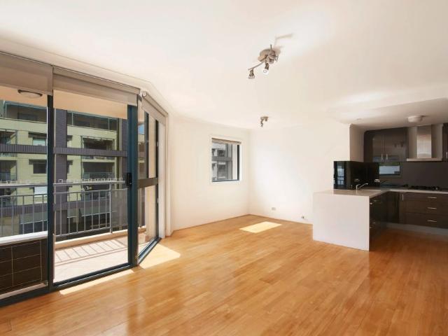 Stylish Boutique Apartment in Prime Pyrmont Setting