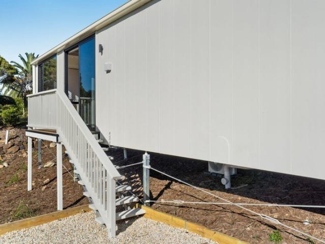 Stylish Brand New 3 Bedroom Home in Oxenford!