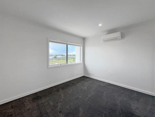 Stylish Brand New Townhouse with Ocean Glimpses