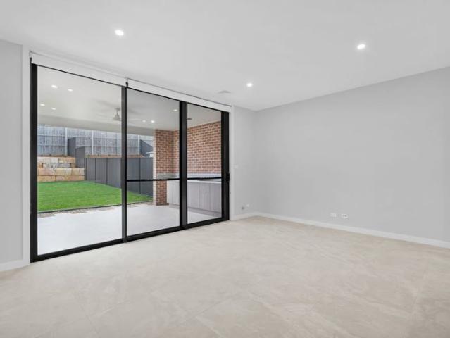 Stylish Brand New Home in Spring Farm