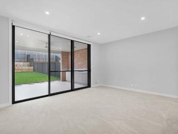 Stylish Brand New Home in Spring Farm