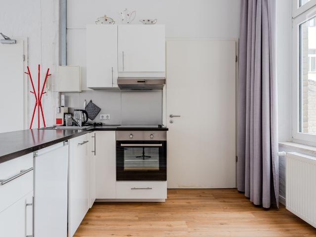 Stylish & Bright 2 Room Apartment, Berlin Amsterdam Apartments for Rent