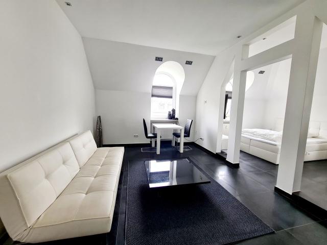 Stylish & bright home in first class location in Wiesbaden, Wiesbaden Amsterdam Apartments for Rent