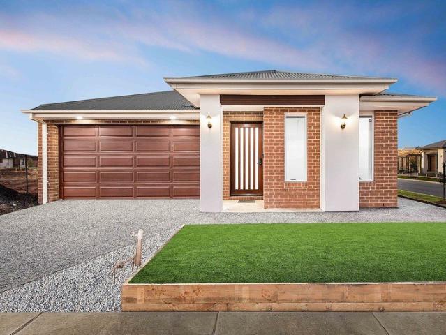 Stylish Custom Home in Thornhill Park Comfort, Space & Location!