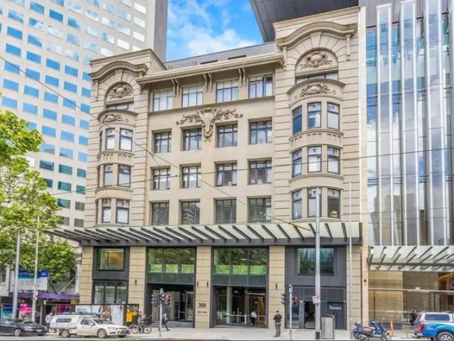 Stylish Central City Location with a GPO Outlook