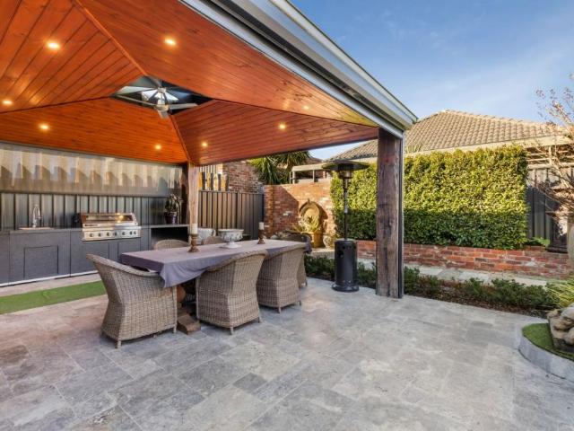 Stylish Central Living with Exceptional Courtyard Entertaining