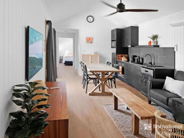 Stylish, Central & Private Pod House