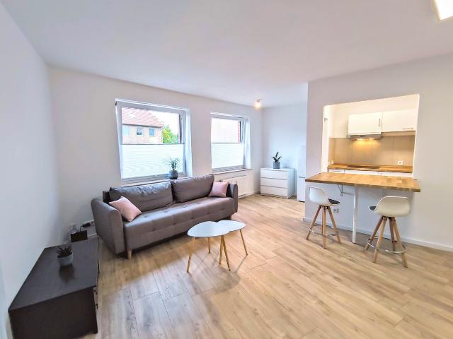Stylish, centrally located, fully furnished 2 room apartment, Hildesheim Amsterdam Apartments for Rent