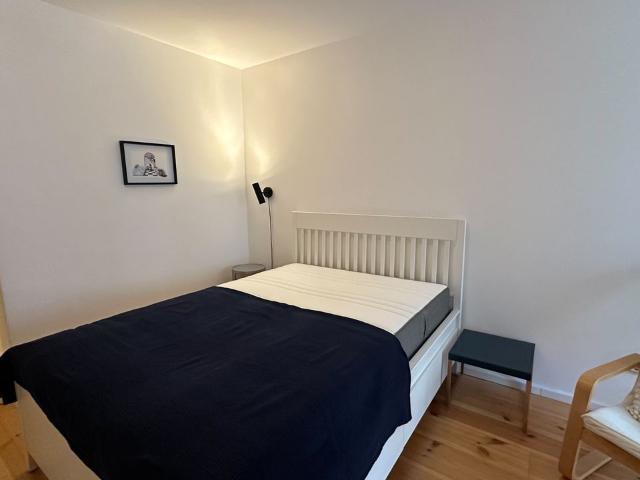 Stylish, centrally located flat in Charlottenburg, great transport links, Berlin Amsterdam Apartments for Rent