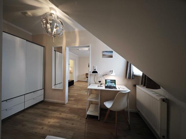 Stylish city apartment with workspace & top amenities – central and quiet, Bremen Amsterdam Apartments for Rent