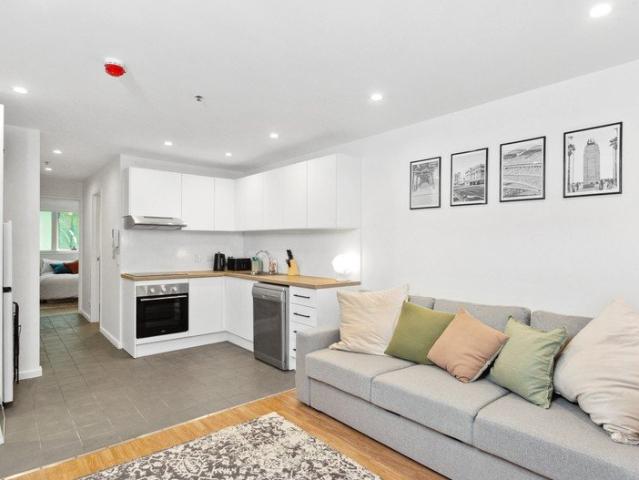 Stylish City Fringe Apartment Living in an Unbeatable Location