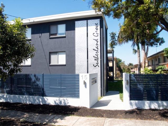 Stylish Clayfield Living with Space, Comfort & Convenience
