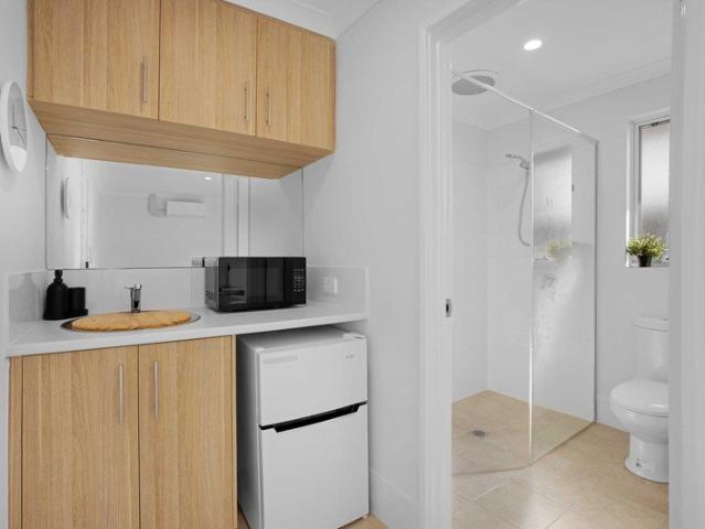 Stylish Co Living in Eglinton | Room 3