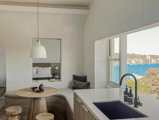 Stylish Coastal Apartment with Stunning Sea Views 350m to Manly Wharf