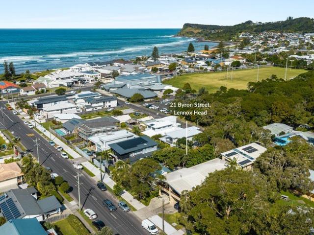 Stylish Coastal Home Development Potential