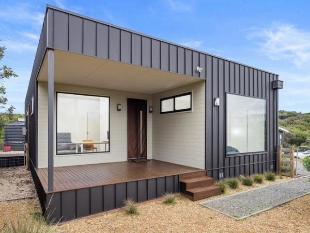 Stylish Coastal Living on Over a Quarter Acre