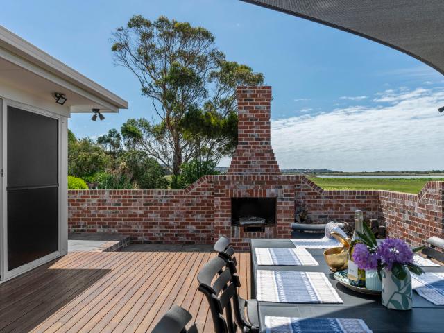 Stylish coastal living on 10 Acres