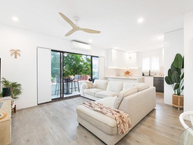 Stylish Coastal Living in a Prime Cronulla Location