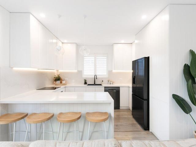 Stylish Coastal Living in a Prime Cronulla Location