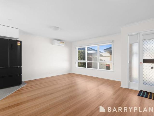 Stylish Coastal Living in the Heart of Chelsea