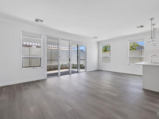 Stylish Coastal Living Just Minutes from the Beach