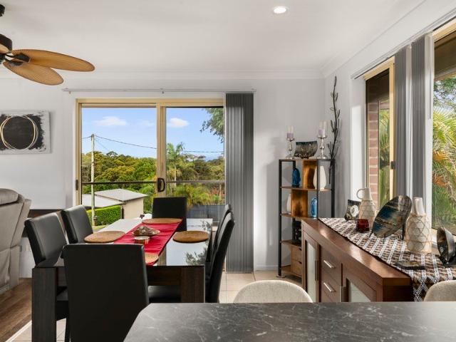 Stylish Coastal Retreat in a Quiet Coffs Harbour Cul de Sac