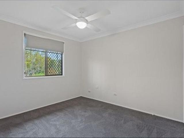 Stylish & Comfortable Family Home in Wilsonton Heights