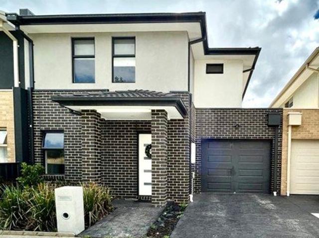 Stylish & Comfortable Family Living in Cranbourne East