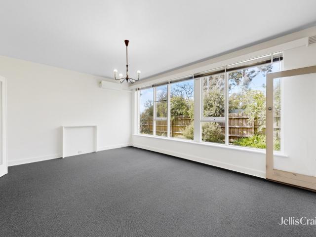 Stylish & Comfortable Two Bedroom Home in the Heart of Balwyn