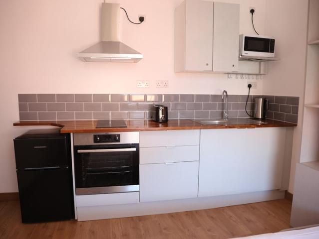 Stylish, Compact Furnished living Apartment