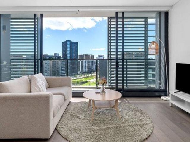Stylish Contemporary Apartment in the Heart of Zetland | Perfect Home or Investment