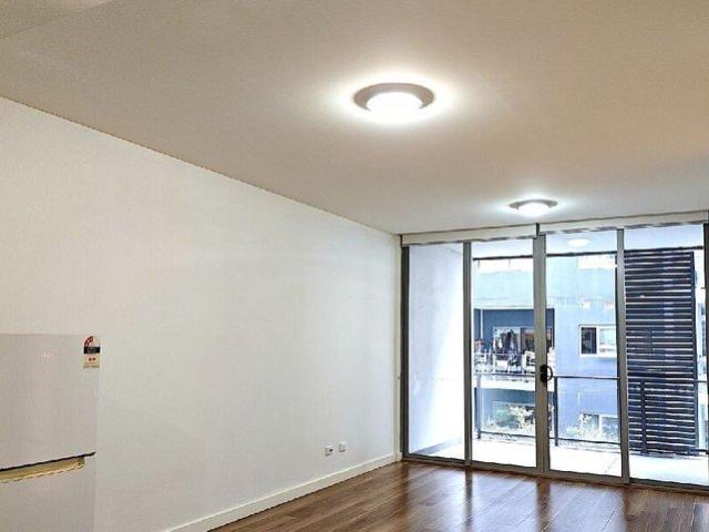 Stylish Contemporary Apartment Offering Space, Comfort & Convenience