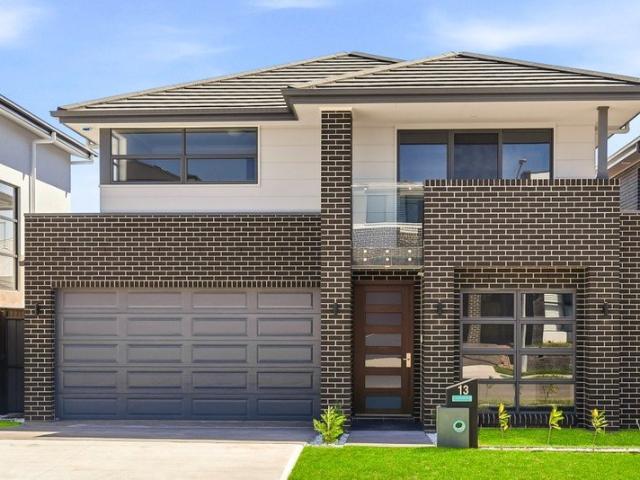 Stylish Contemporary Comfort in the Heart of Box Hill