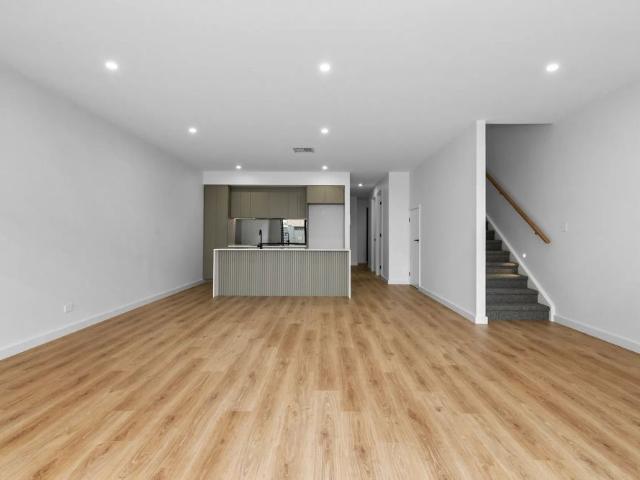Stylish Contemporary Living in a Desirable Fulham Gardens Setting