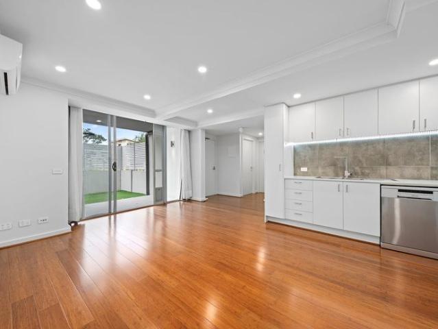 Stylish, Contemporary Living in a Prime Location