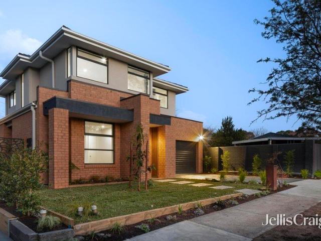 Stylish Contemporary Living in a Superb Watsonia Setting