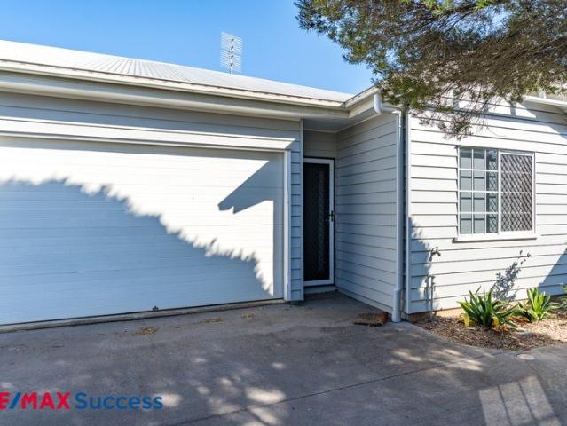 Stylish Contemporary Living in North Toowoomba