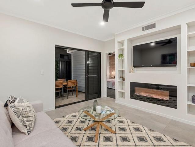Stylish Contemporary Living in North Toowoomba