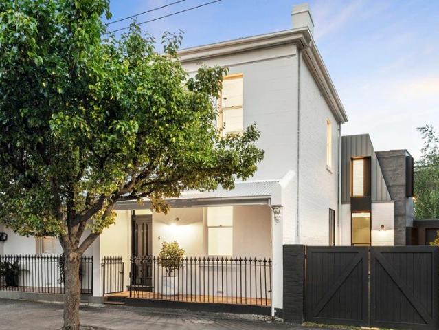 Stylish Contemporary Luxury Amongst Period Charm
