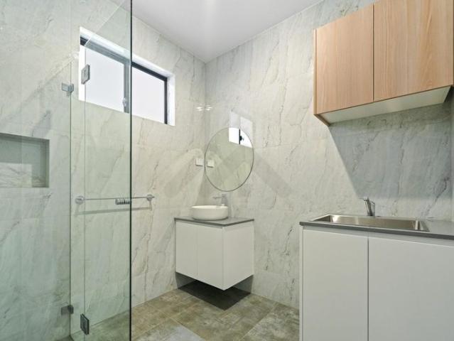 Stylish & Convenient 1 Bedroom Studio for Rent