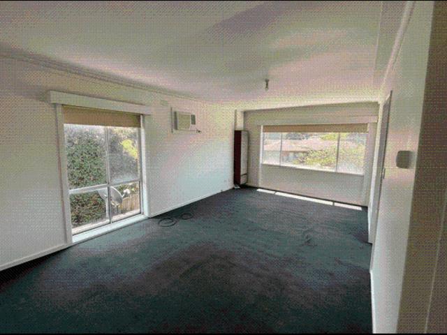 Stylish & Convenient 2 Bedroom Apartment in the Heart of Clayton