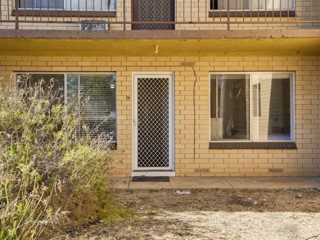 Stylish & Convenient 2 Bedroom Unit