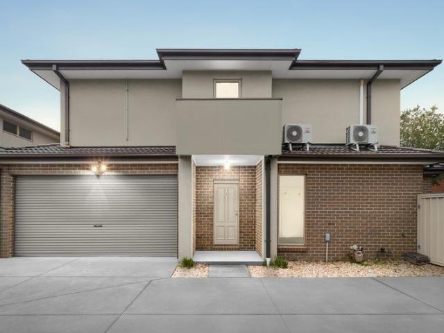 Stylish & Convenient Clayton Living at 3/5 Auguste Ave