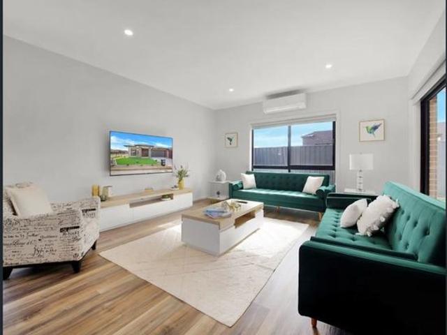 Stylish, Convenient, and Modern Living BILLS INCLUDED!