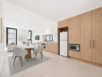 Stylish & Convenient Apartment next to Metro North Ryde