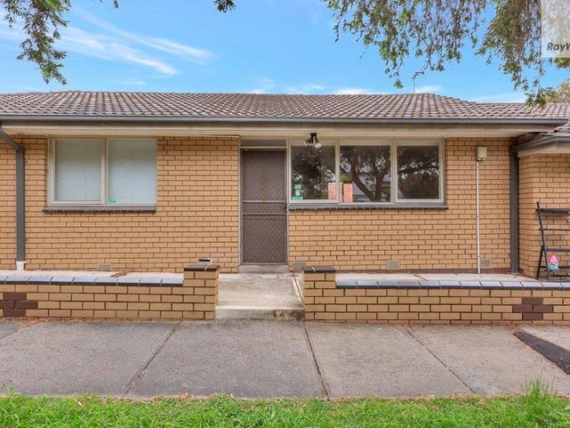 Stylish & Convenient Brunswick West Living