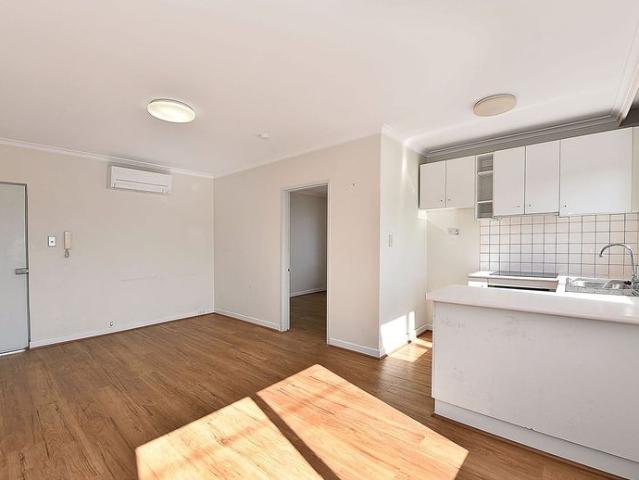 Stylish & Convenient Brunswick West Living